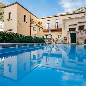 Bed and breakfast Amalfi Resort, Amalfi